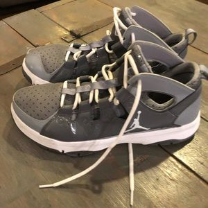 Sz 13 Nike Basketball Shoes EUC